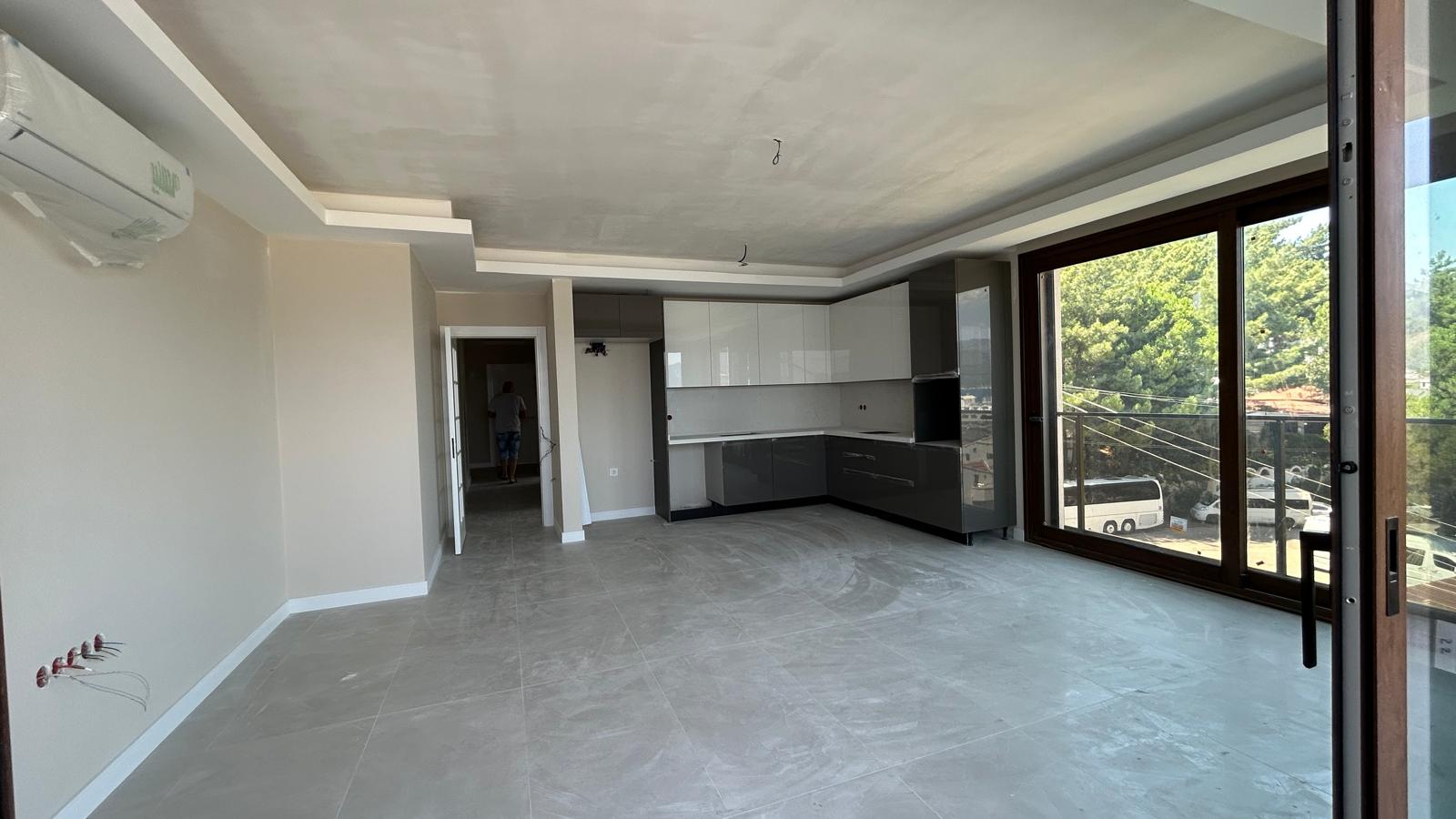 MARMARİS SİTELER BÖLGESİNDE FUL DENİZ MANZARALI 3+1 DÜZ DAİRELER